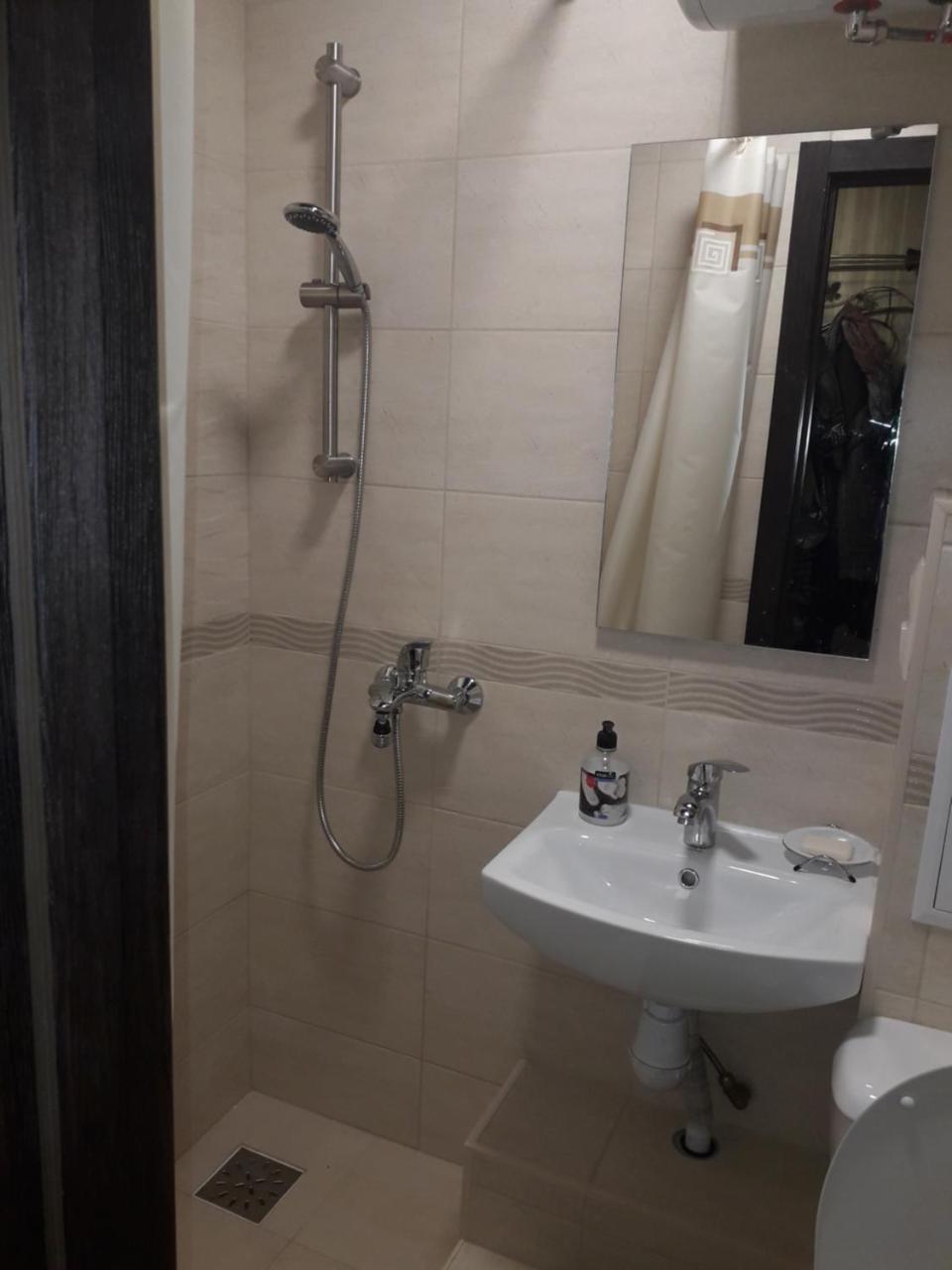 Apartment 30 M2 On Sergei Esenin 11 Харків Екстер'єр фото