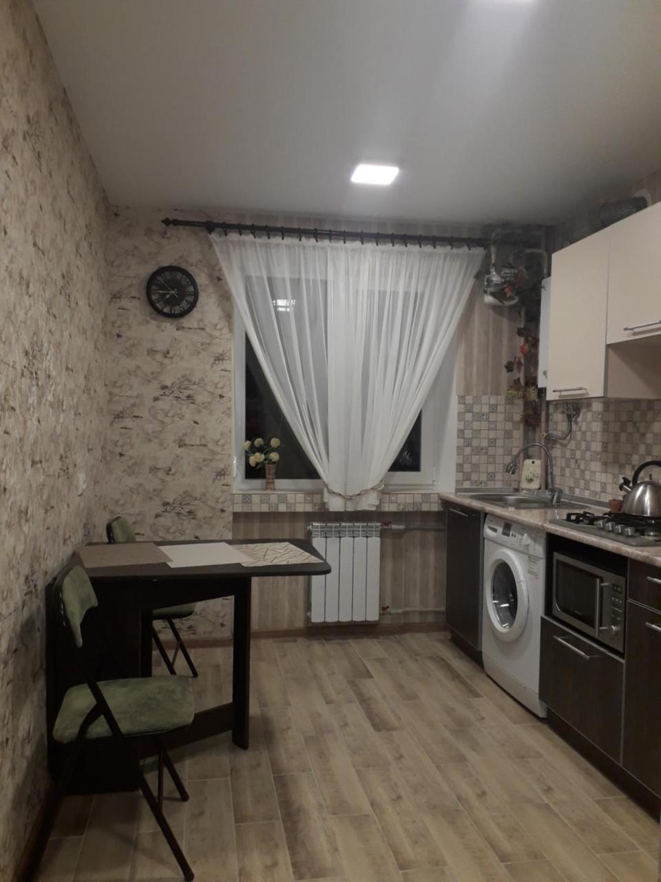 Apartment 30 M2 On Sergei Esenin 11 Харків Екстер'єр фото