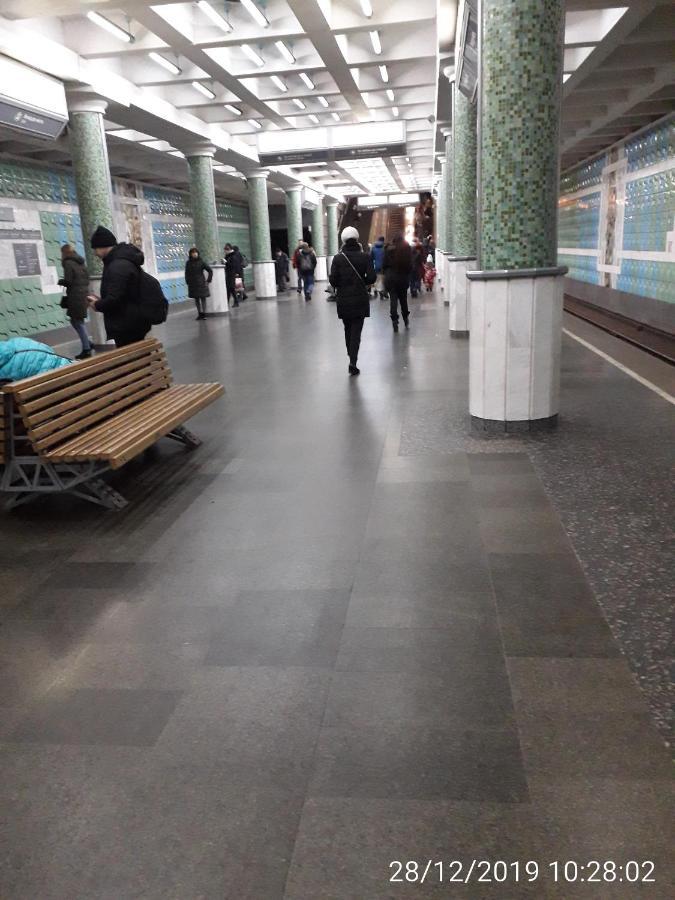 Apartment 30 M2 On Sergei Esenin 11 Харків Екстер'єр фото